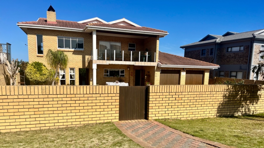 4 Bedroom Property for Sale in Reebok Western Cape